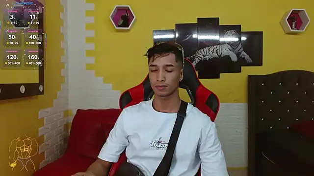 Snapshot of jose_sexycumm chatting on 01.08.26 jose sexycumm online show from 01.08.26