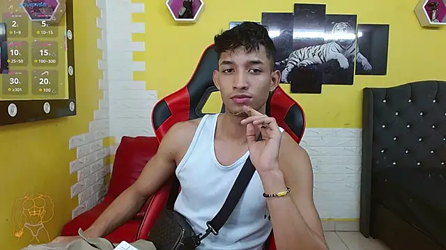 Snapshot of jose_sexycumm chatting on 01.13.26 jose sexycumm online show from 01.13.26