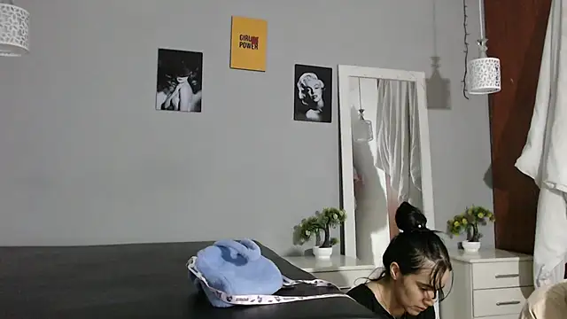 Snapshot of Kimandyuk chatting on 01.10.25 Kimandyuk online show from 01.10.25