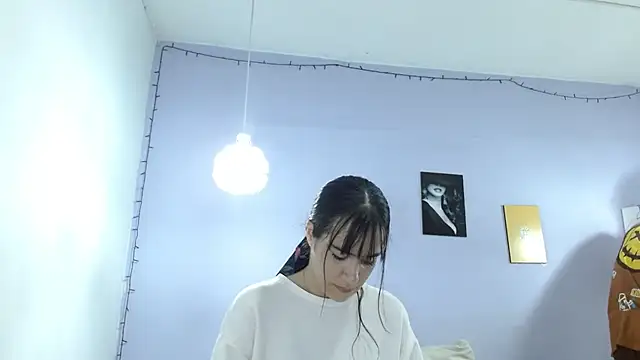 Snapshot of Kimandyuk chatting on 01.20.25 Kimandyuk online show from 01.20.25