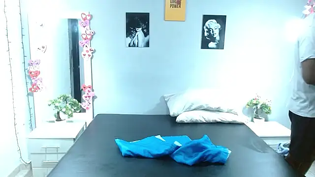 Snapshot of Kimandyuk chatting on 03.11.25 Kimandyuk online show from 03.11.25