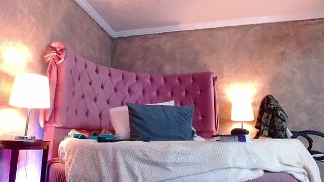 GabyPetit online show from 02.03.25