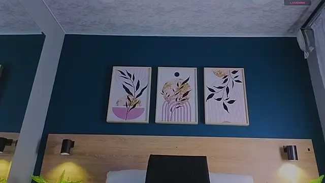 GabyPetit online show from 09.22.25