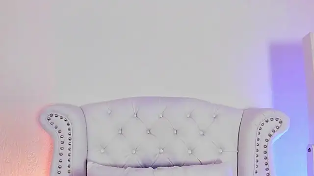 GabyPetit online show from 04.06.26