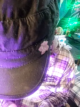 Boo-boo kittyfux online show from 11.11.25