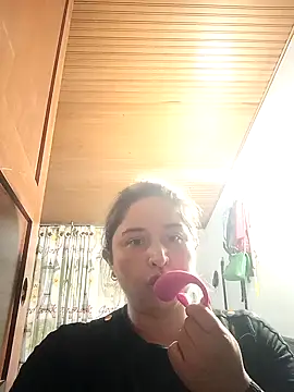 Snapshot of yajahil chatting on 12.18.24 yajahil online show from 12.18.24