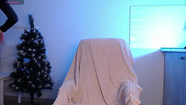 Eva Hailey  online show from 12.11.24