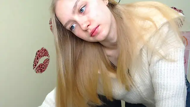 MademoiselleCl online show from 12.18.24