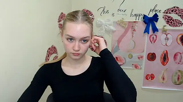 MademoiselleCl online show from 12.22.24