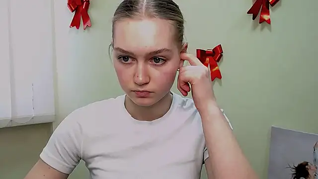 MademoiselleCl online show from 02.25.25