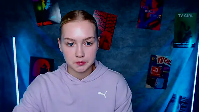 MademoiselleCl online show from 10.21.25