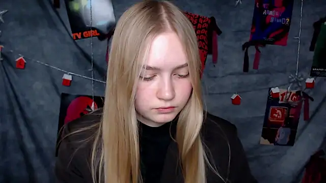 Snapshot of MademoiselleCl chatting on 01.09.26 MademoiselleCl online show from 01.09.26