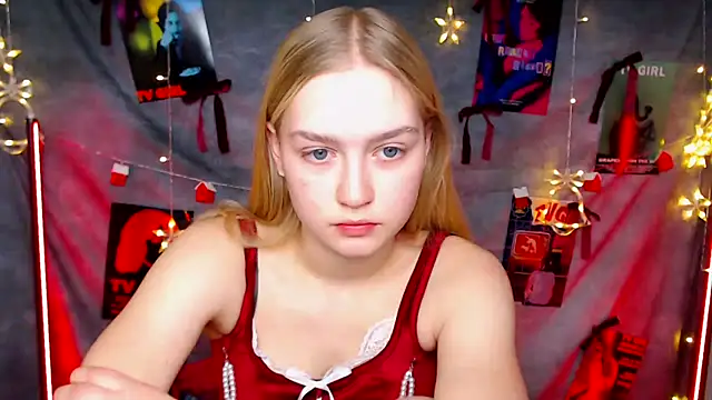 Snapshot of MademoiselleCl chatting on 01.10.26 MademoiselleCl online show from 01.10.26