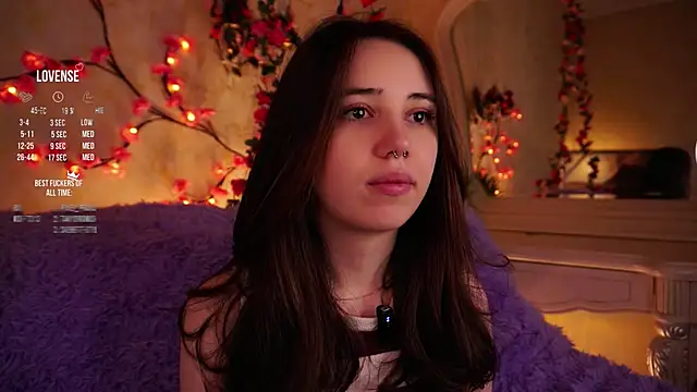 GillianDowdey online show from 11.04.25