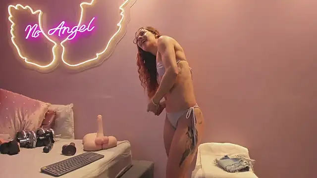 Ninna monroe  online show from 02.17.25