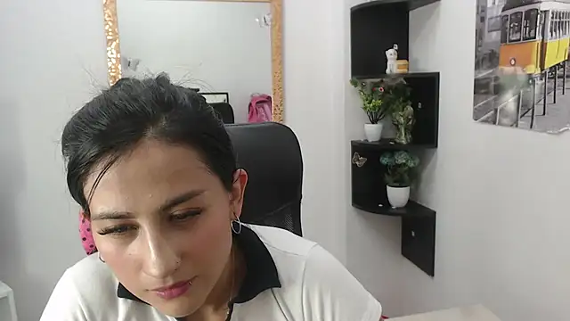 Snapshot of EmilyyEvans_ chatting on 01.10.25 EmilyyEvans online show from 01.10.25