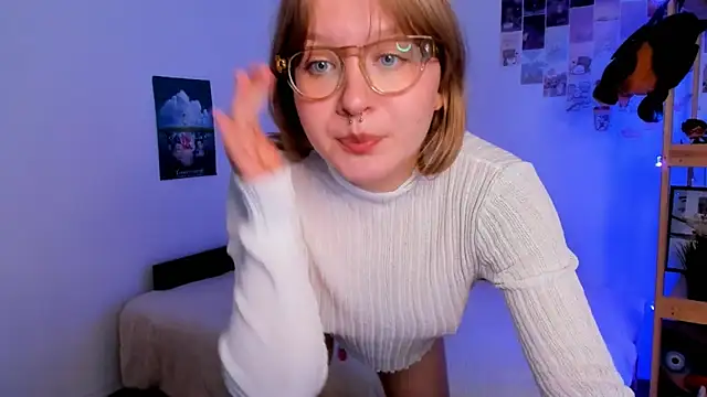 Snapshot of leazy_peazy chatting on 10.03.25 leazy peazy online show from 10.03.25