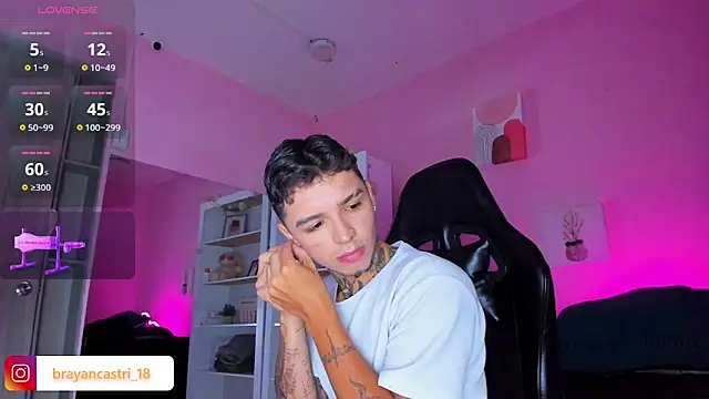 Ian Castillo  online show from 10.25.25