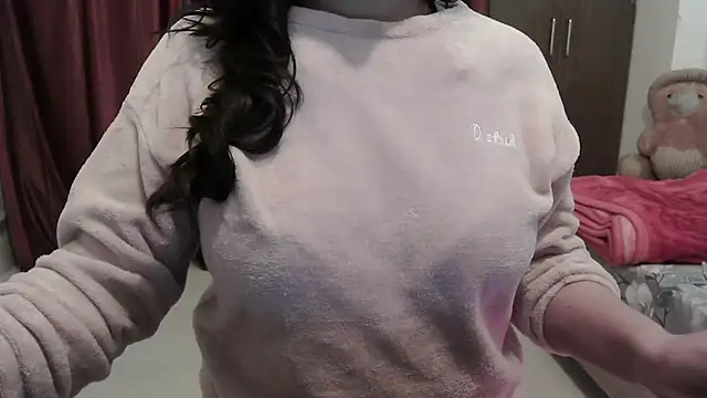 ANANYA-TIWARI online show from 12.13.25