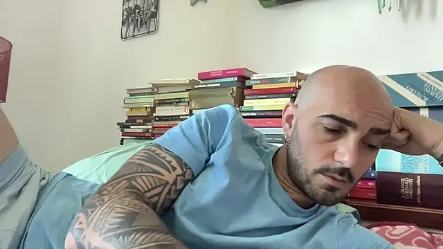 Snapshot of alessandromori91 chatting on 04.29.26 alessandromori91 online show from 04.29.26