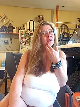 MsShelby40 online show from 03.21.26