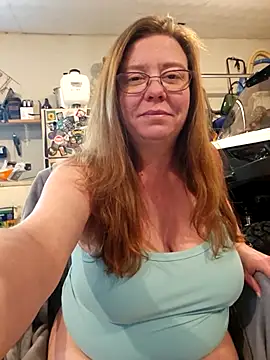 MsShelby40 online show from 04.19.26