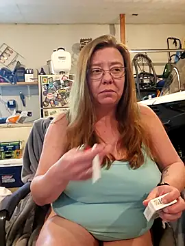 MsShelby40 online show from 04.19.26