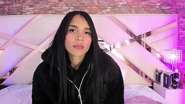 sophie pariss online show from 10.17.25