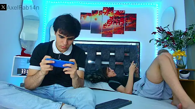 Snapshot of Alex_and_Fabian chatting on 01.15.25 Alex and Fabian online show from 01.15.25