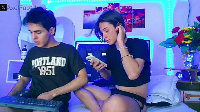 Snapshot of Alex_and_Fabian chatting on 01.23.25 Alex and Fabian online show from 01.23.25