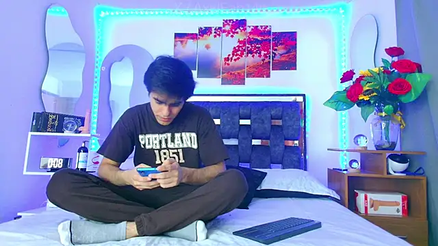 Snapshot of Alex_and_Fabian chatting on 03.21.25 Alex and Fabian online show from 03.21.25