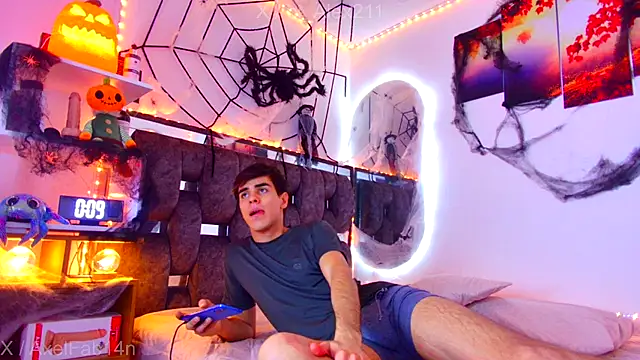 Snapshot of Alex_and_Fabian chatting on 10.25.25 Alex and Fabian online show from 10.25.25