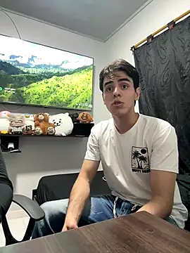 Snapshot of Alex_and_Fabian chatting on 12.14.25 Alex and Fabian online show from 12.14.25