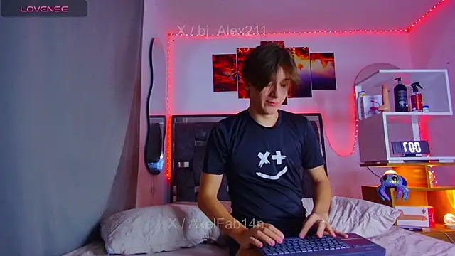 Snapshot of Alex_and_Fabian chatting on 07.14.26 Alex and Fabian online show from 07.14.26