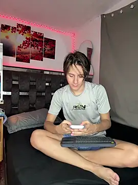 Snapshot of Alex_and_Fabian chatting on 07.16.26 Alex and Fabian online show from 07.16.26