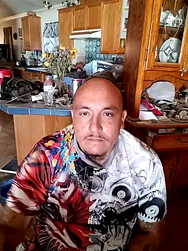 Snapshot of wilsons12 chatting on 10.14.25 wilsons12 online show from 10.14.25