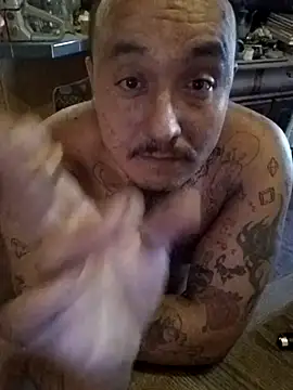 Snapshot of wilsons12 chatting on 10.28.25 wilsons12 online show from 10.28.25