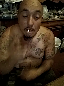 Snapshot of wilsons12 chatting on 11.04.25 wilsons12 online show from 11.04.25