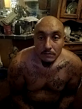 Snapshot of wilsons12 chatting on 11.06.25 wilsons12 online show from 11.06.25