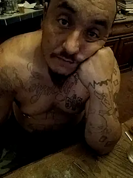 Snapshot of wilsons12 chatting on 11.23.25 wilsons12 online show from 11.23.25