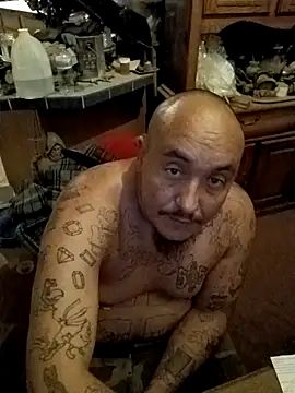 Snapshot of wilsons12 chatting on 11.26.25 wilsons12 online show from 11.26.25