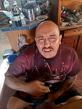 Snapshot of wilsons12 chatting on 12.02.25 wilsons12 online show from 12.02.25