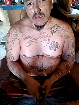 Snapshot of wilsons12 chatting on 12.04.25 wilsons12 online show from 12.04.25