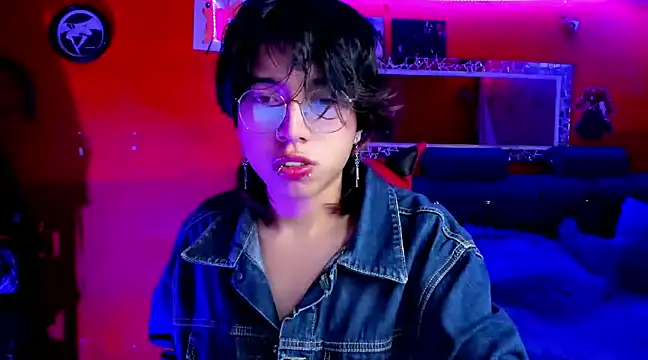 Snapshot of AnggelONfiree chatting on 02.02.25 AnggelONfiree online show from 02.02.25