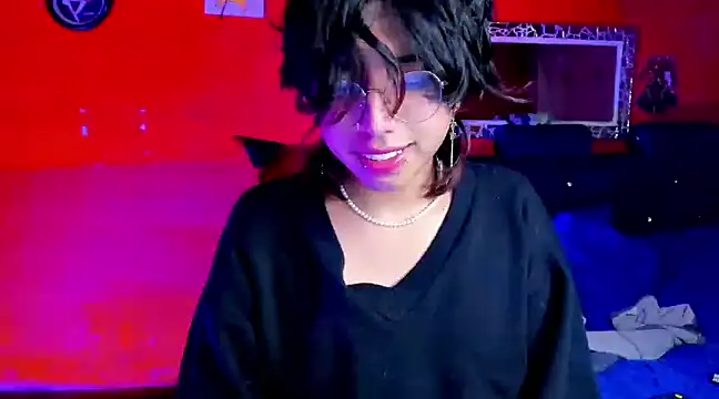 Snapshot of AnggelONfiree chatting on 02.04.25 AnggelONfiree online show from 02.04.25