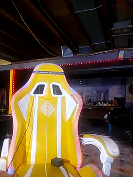 Snapshot of Cpp3377 chatting on 12.20.25 Cpp3377 online show from 12.20.25