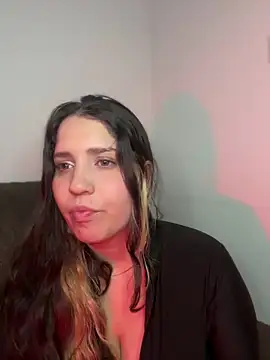 Snapshot of valentina_jonnes1 chatting on 05.14.26 valentina jonnes1 online show from 05.14.26