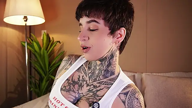 AliceShazaham  online show from 04.15.26