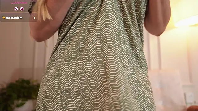 Tiffany Sims1 online show from 02.12.26