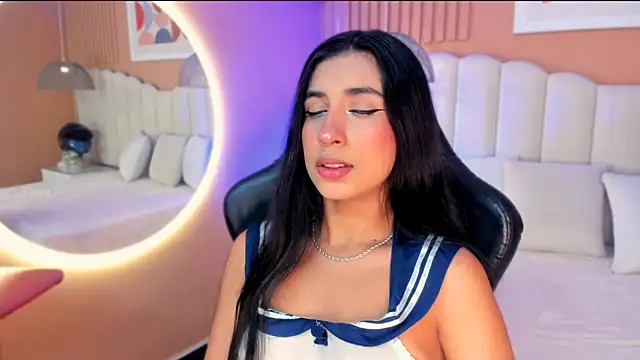 zia cooper online show from 10.10.25